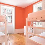 بيت شباب Guest