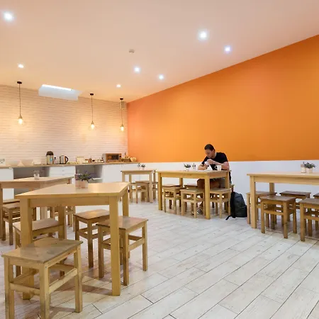 بيت شباب Guest